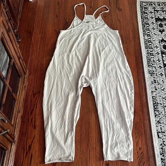 Free People Movement Hot Shot Jumpsuit size Small - Picture 7 of 10